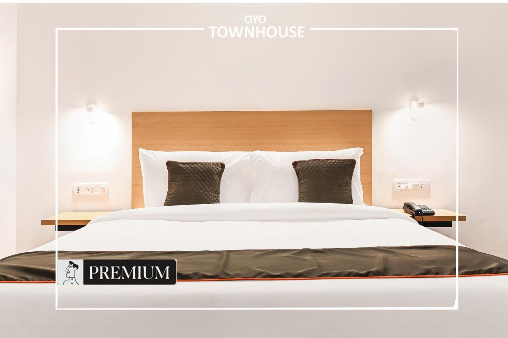Hotel Townhouse D- Knowledge Park Iii