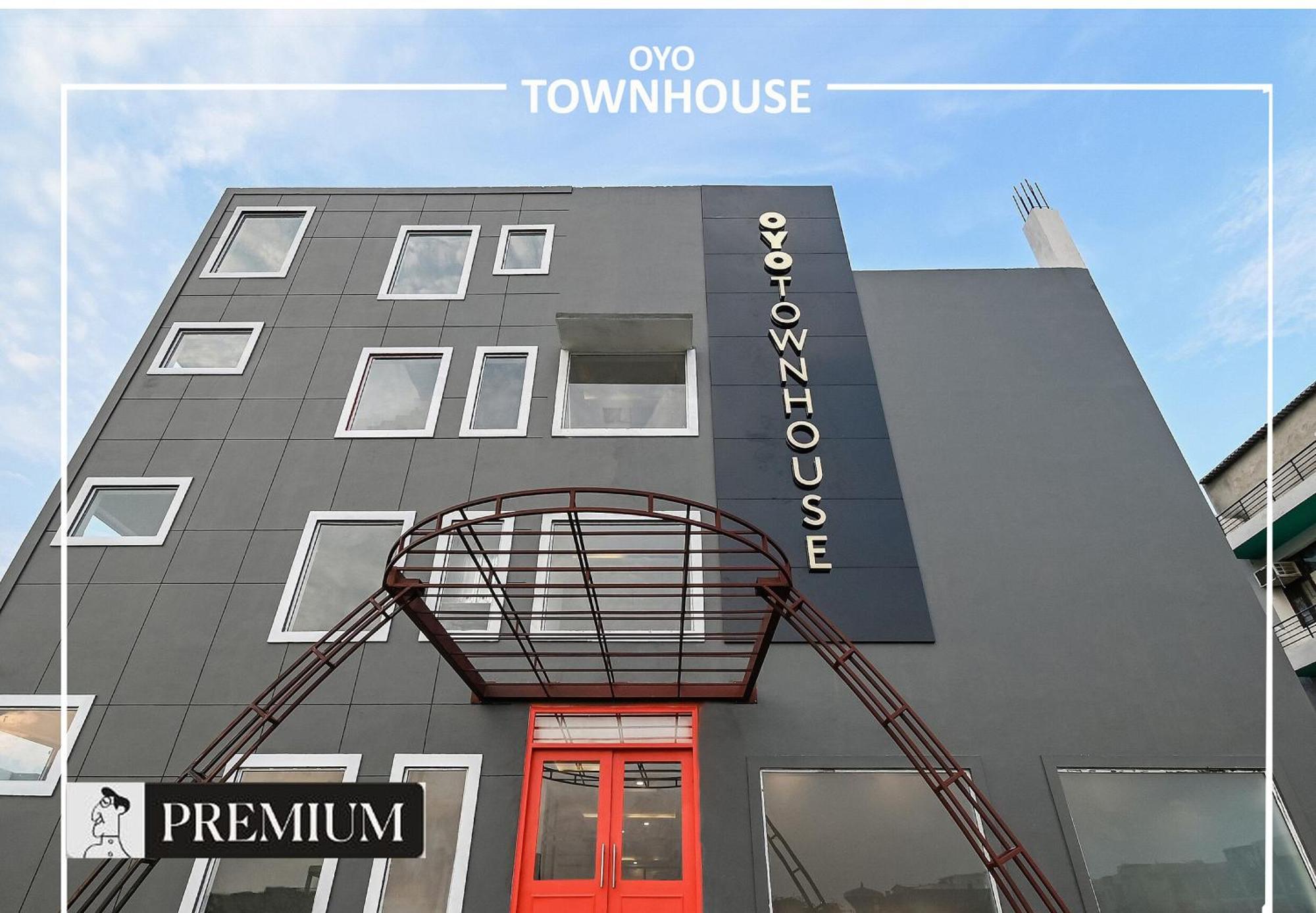 Hotel Townhouse D- Knowledge Park Iii